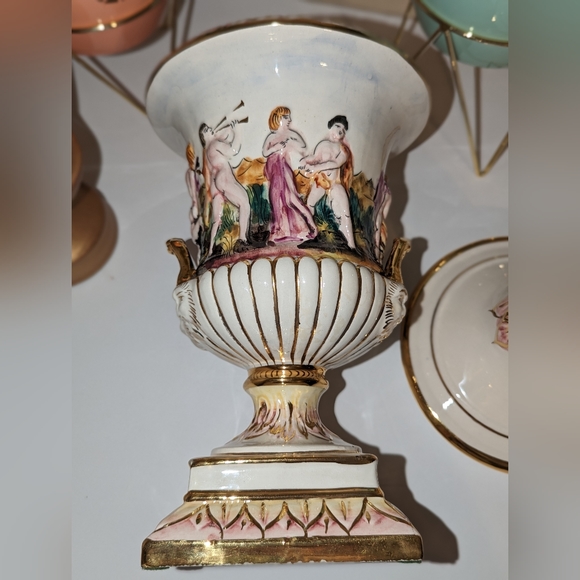 RARE Capodimonte Keramos Hand Painted Italian Porcelain Urn w/ Lid - Picture 5 of 13